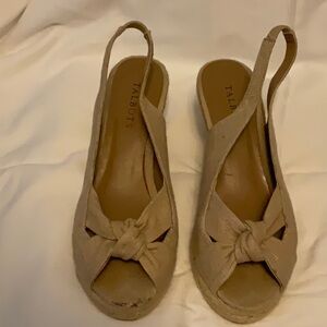 Tan espadrille wedged sandals, size 8